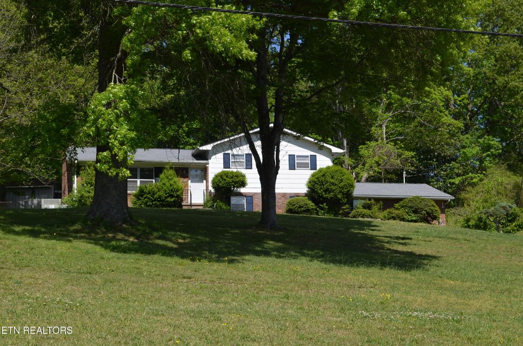 Photo of 8909 W Emory Rd, Knoxville, TN 37931 (MLS # 1338215)