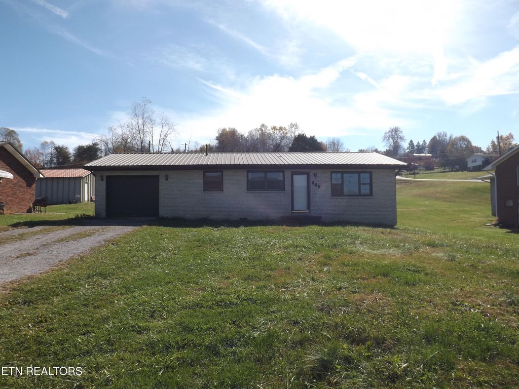 Photo of 800 Shawanee Rd, Harrogate, TN 37752 (MLS # 1320852)