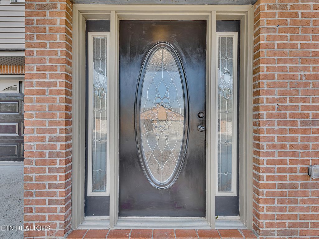 Photo of 5015 Fairgrounds Place, Kingston, TN 37763 (MLS # 1304402)