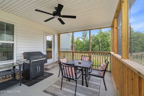 Tiny photo for 211 Queenberry St, Oak Ridge, TN 37830 (MLS # 1342216)