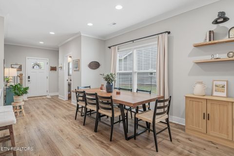 Tiny photo for 211 Queenberry St, Oak Ridge, TN 37830 (MLS # 1342216)