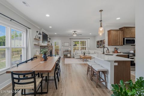 Tiny photo for 211 Queenberry St, Oak Ridge, TN 37830 (MLS # 1342216)