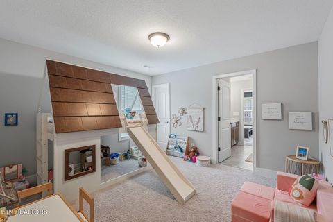 Tiny photo for 211 Queenberry St, Oak Ridge, TN 37830 (MLS # 1342216)