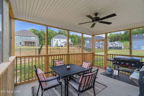 Tiny photo for 211 Queenberry St, Oak Ridge, TN 37830 (MLS # 1342216)