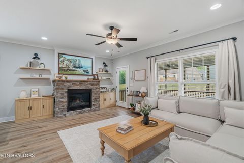 Tiny photo for 211 Queenberry St, Oak Ridge, TN 37830 (MLS # 1342216)