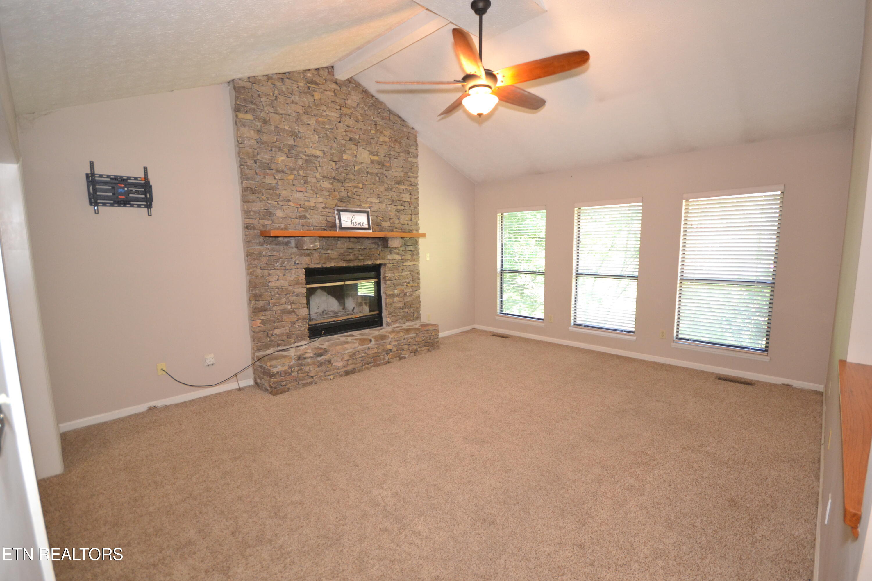 102 Greywood Place