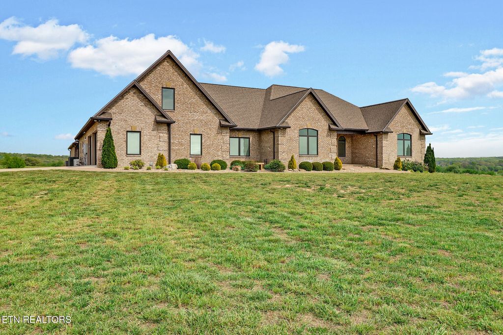 Photo of 1150 Eldridge Loop, Crossville, TN 38571 (MLS # 1338593)
