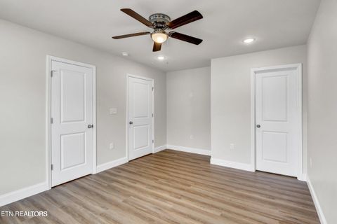 Tiny photo for 922 Lacy Court, Sevierville, TN 37862 (MLS # 1327513)