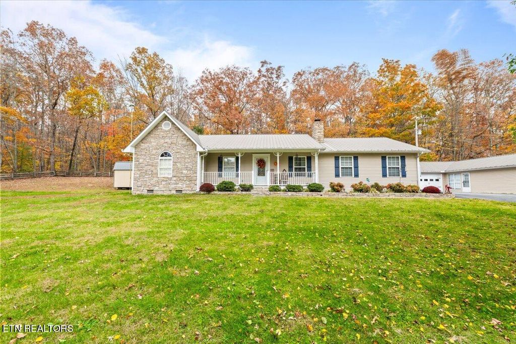 Photo of 1449 Marcumtown Rd, Oneida, TN 37841 (MLS # 1321426)
