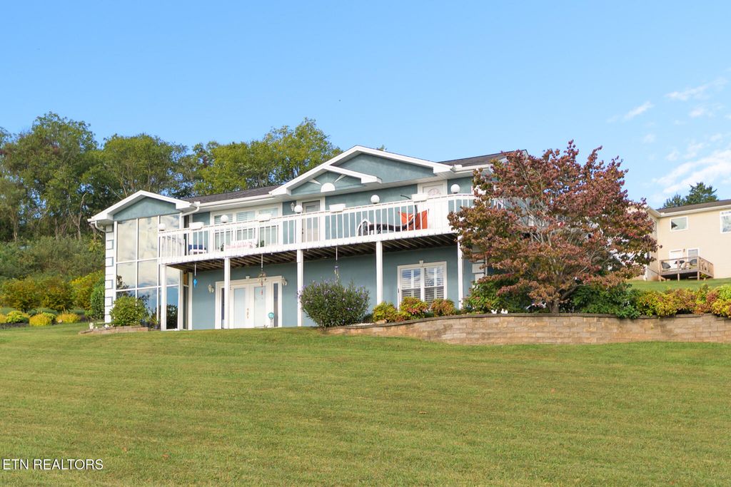 Photo of 926 Hilltop Lane, Kodak, TN 37764 (MLS # 1332621)