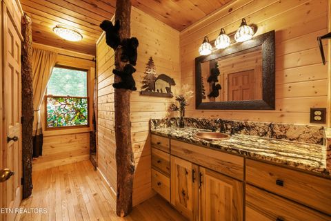 Tiny photo for 7247 Old Tuckaleechee Rd, Townsend, TN 37882 (MLS # 1337181)