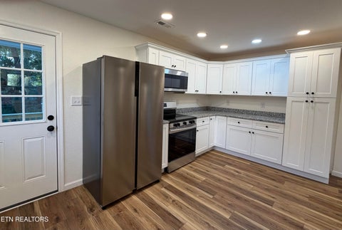 Tiny photo for 2527 Marshall St, Maryville, TN 37804 (MLS # 1355758)