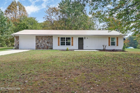 Tiny photo for 95 Fairview Loop, Crossville, TN 38571 (MLS # 1359473)
