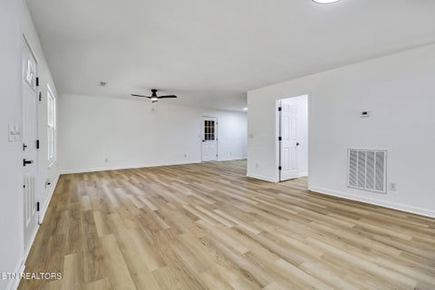 Tiny photo for 95 Fairview Loop, Crossville, TN 38571 (MLS # 1359473)