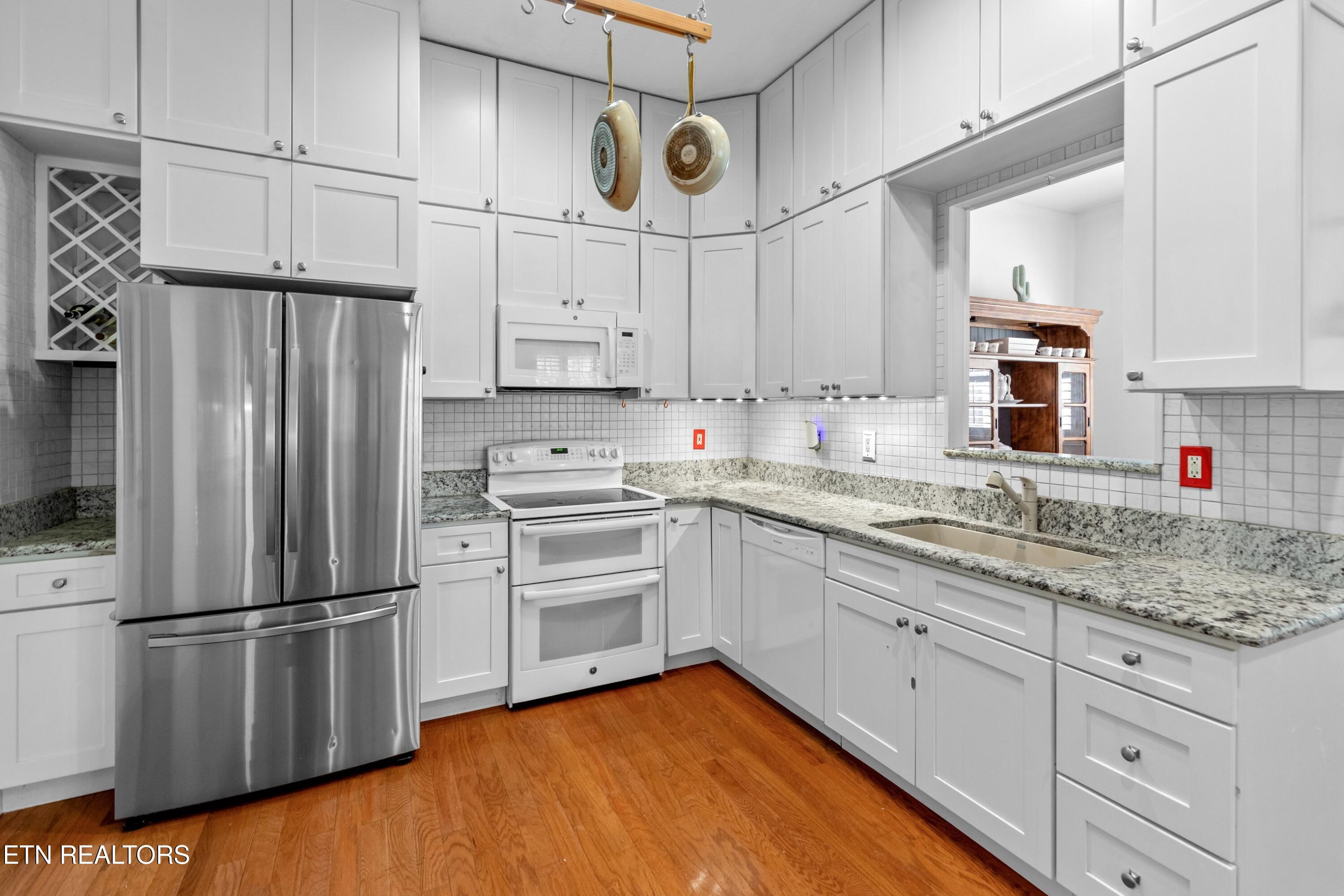 693 Little Dogwood Rd