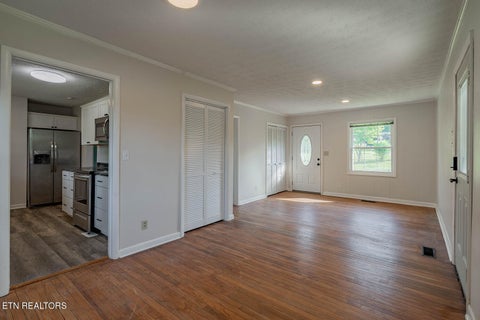 Tiny photo for 104 W Sheridan Place, Oak Ridge, TN 37830 (MLS # 1358582)