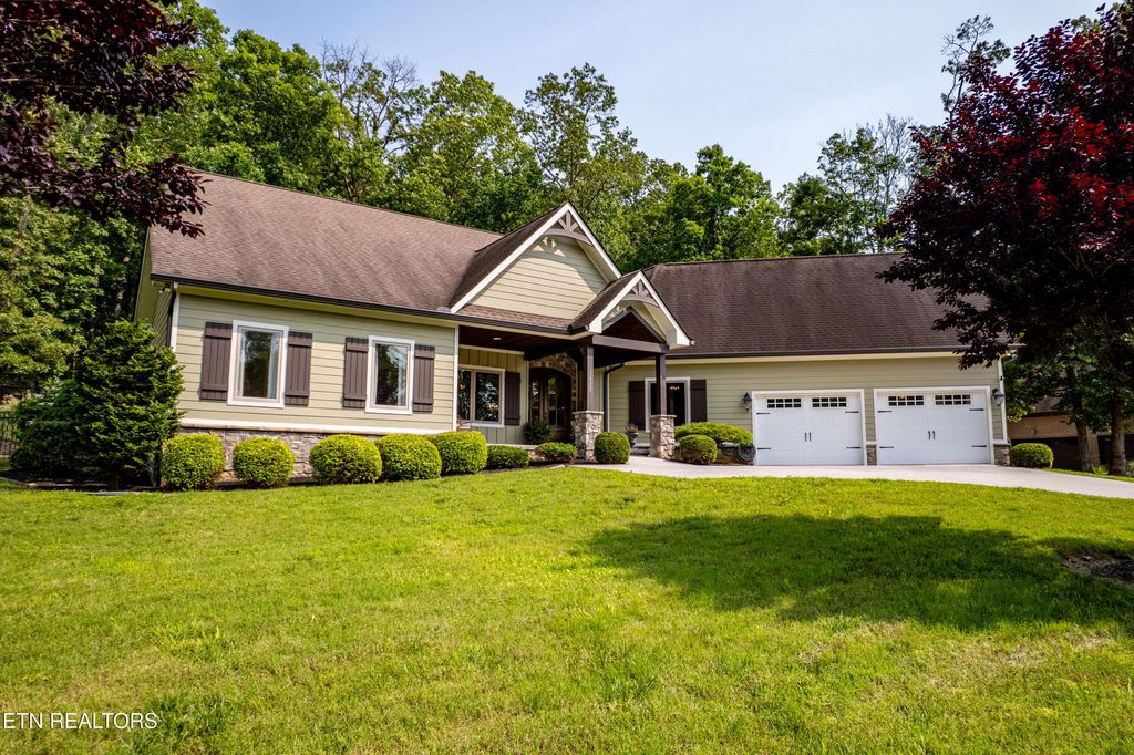 Photo of 3432 Lanyard Lane, Louisville, TN 37777 (MLS # 1303475)