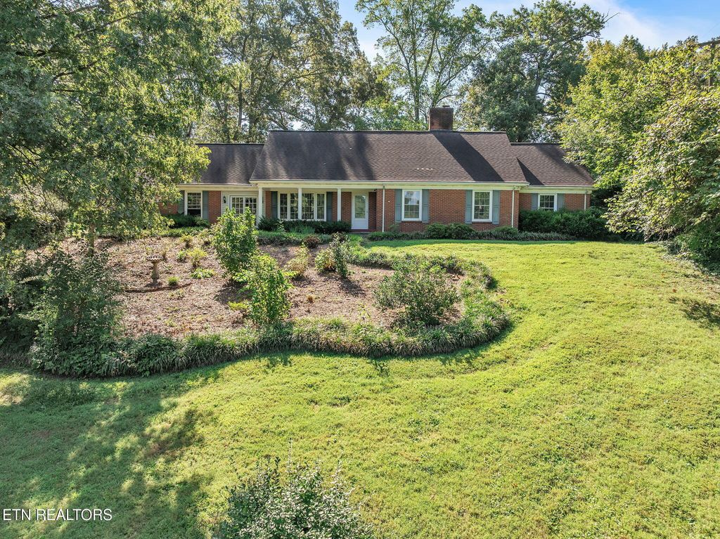 Photo of 622 S Charles G Seivers Blvd, Clinton, TN 37716 (MLS # 1312988)