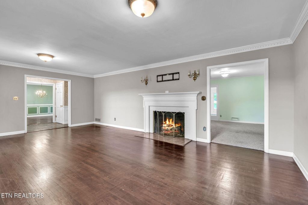 Photo of 622 S Charles G Seivers Blvd, Clinton, TN 37716 (MLS # 1312988)