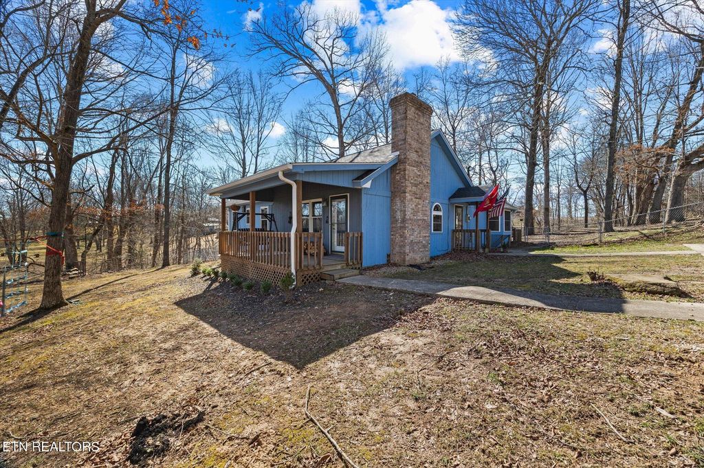 Photo of 1020 Center Lane, Byrdstown, TN 38549 (MLS # 1339776)