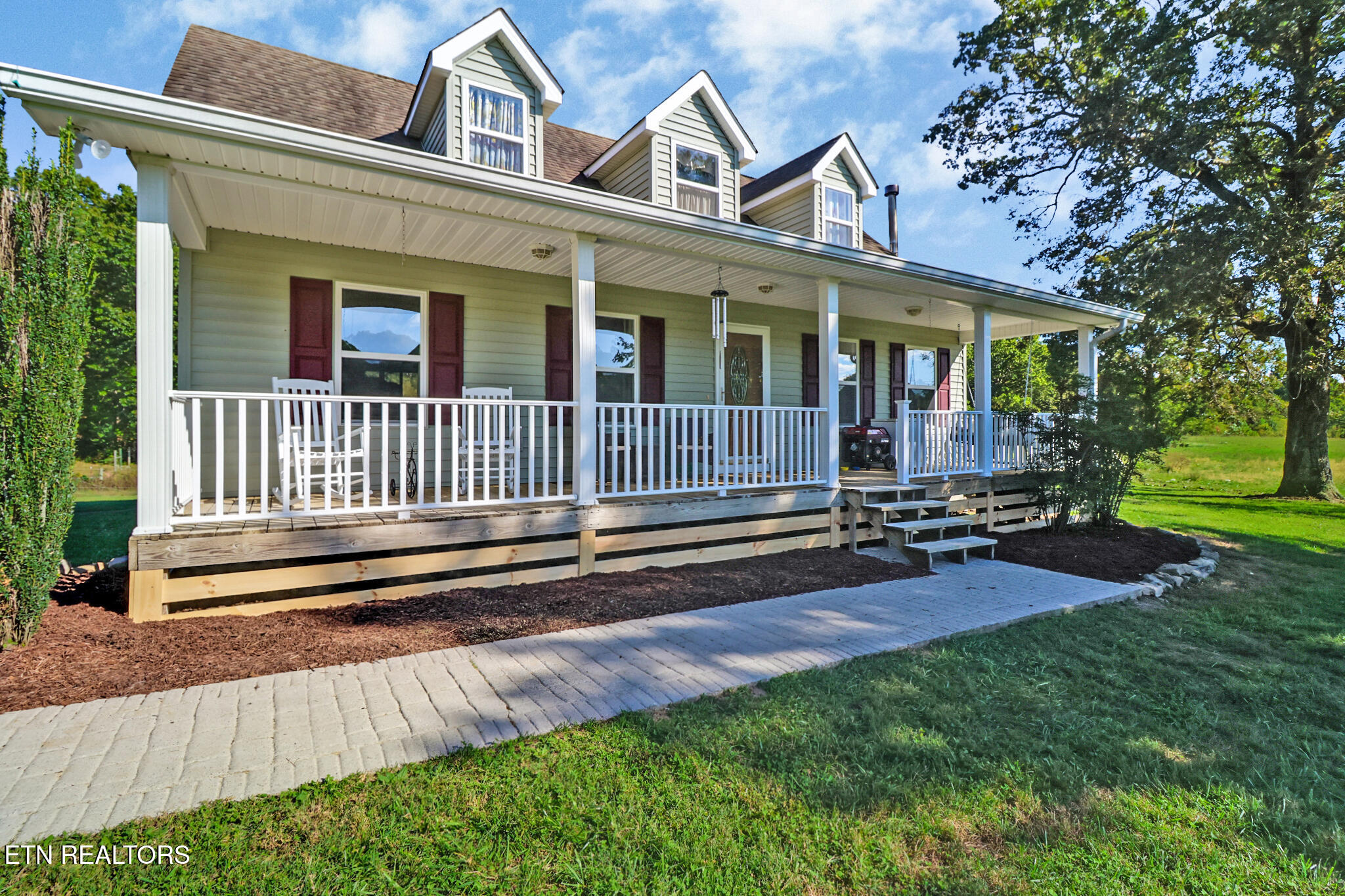 993 Model Farm Rd
