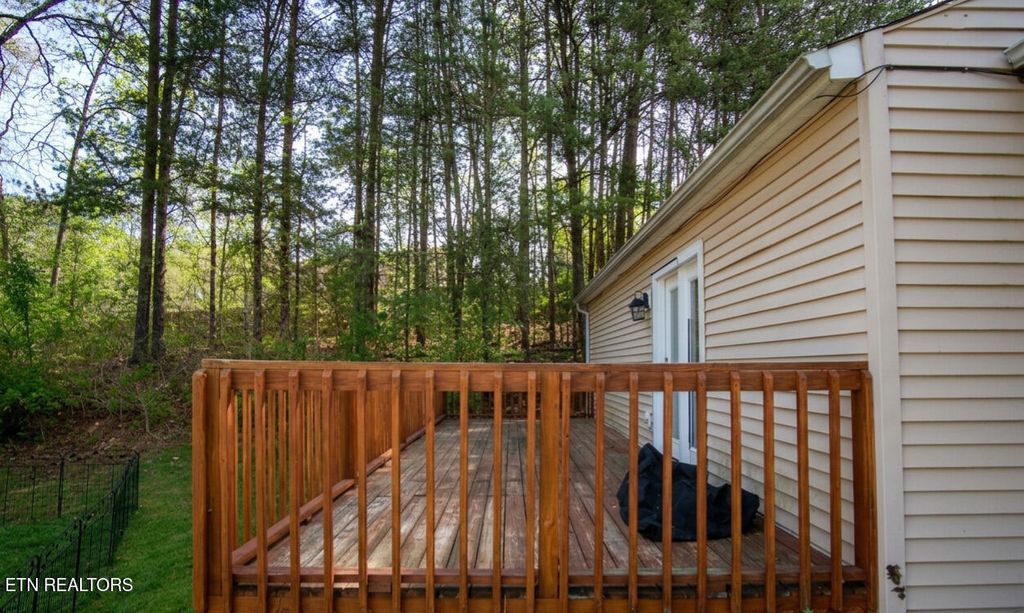 Photo of 7632 Chatham Circle, Knoxville, TN 37909 (MLS # 1336319)