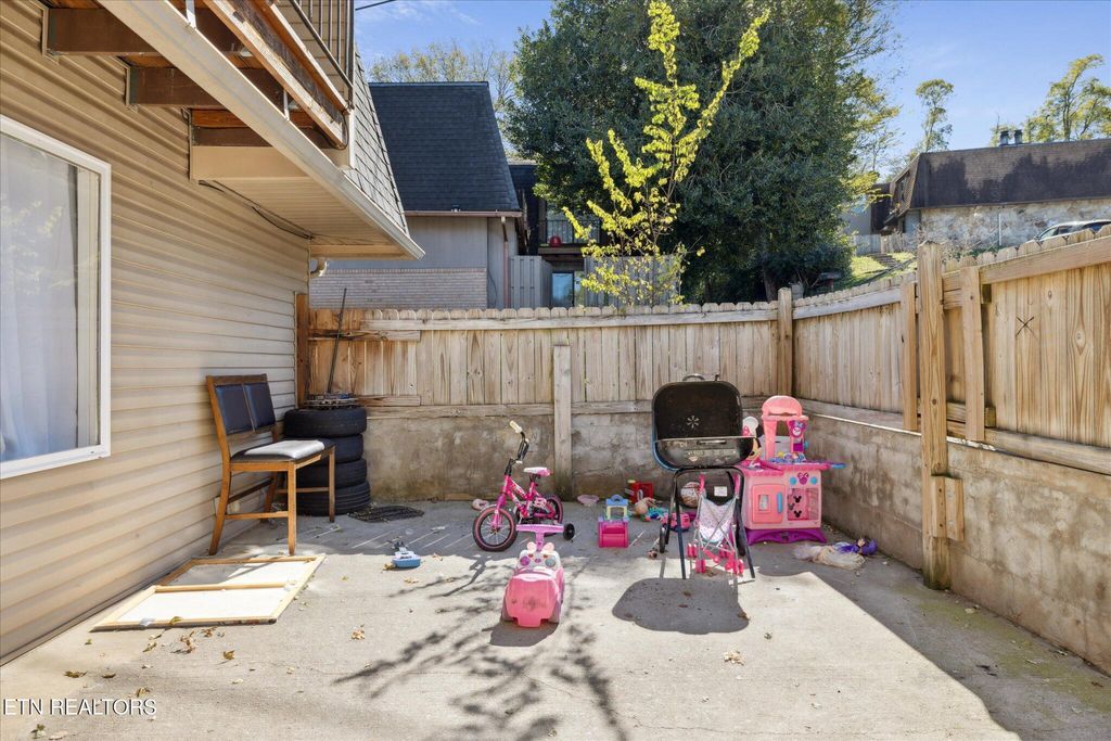 Photo of 9105 NW Woodpark Lane, Knoxville, TN 37923 (MLS # 1330189)