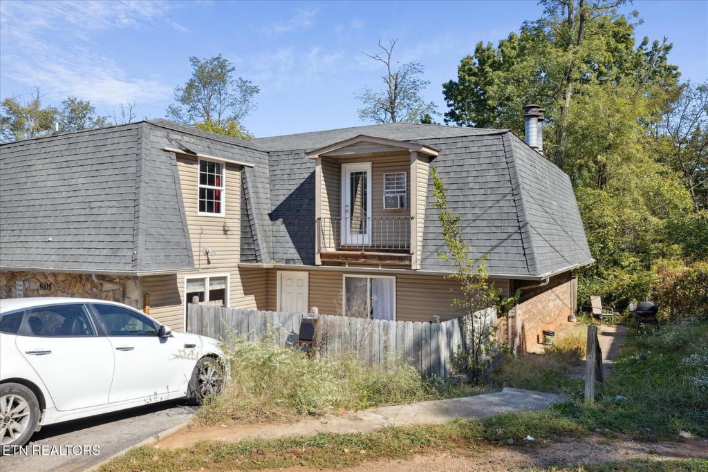 Photo of 9105 NW Woodpark Lane, Knoxville, TN 37923 (MLS # 1330189)