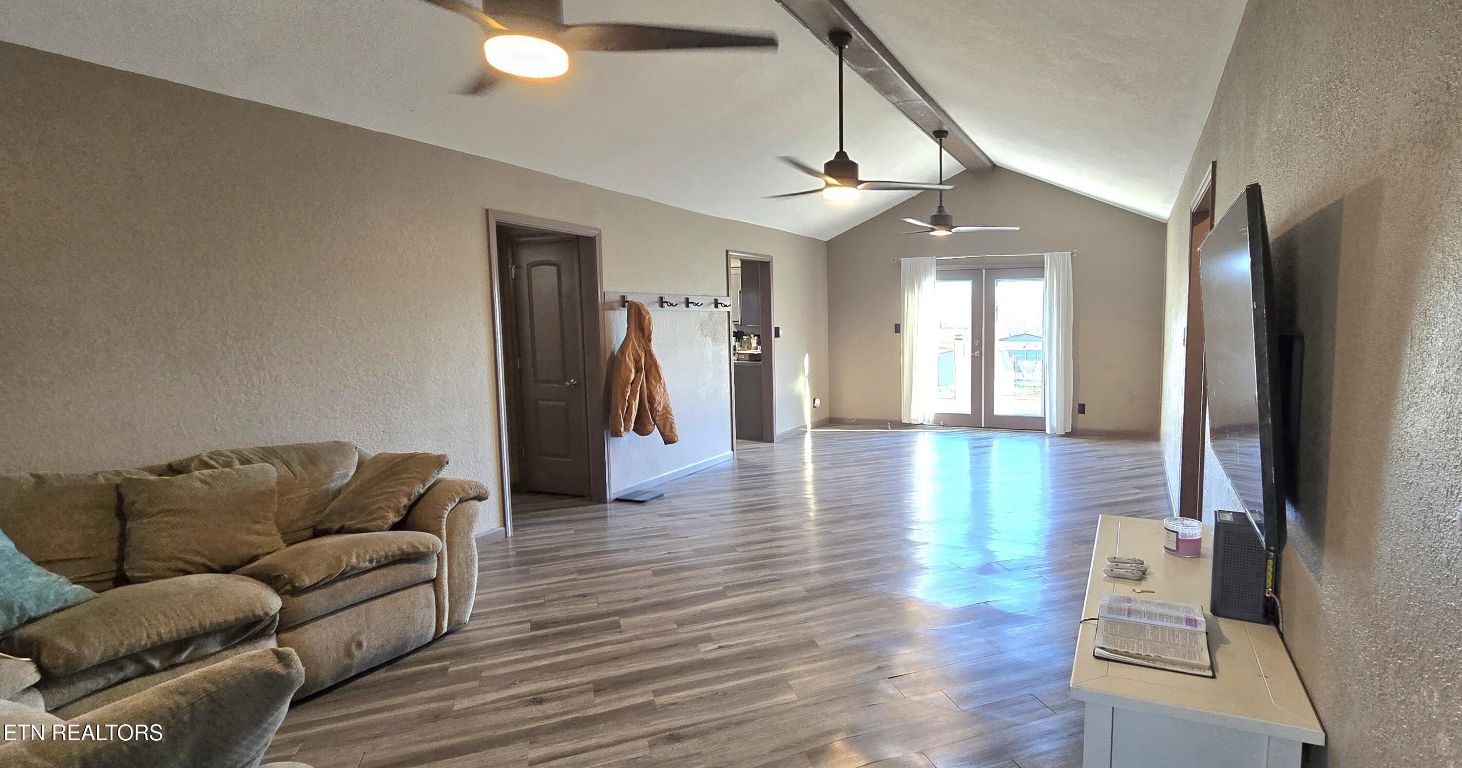 121 Willow Creek Road