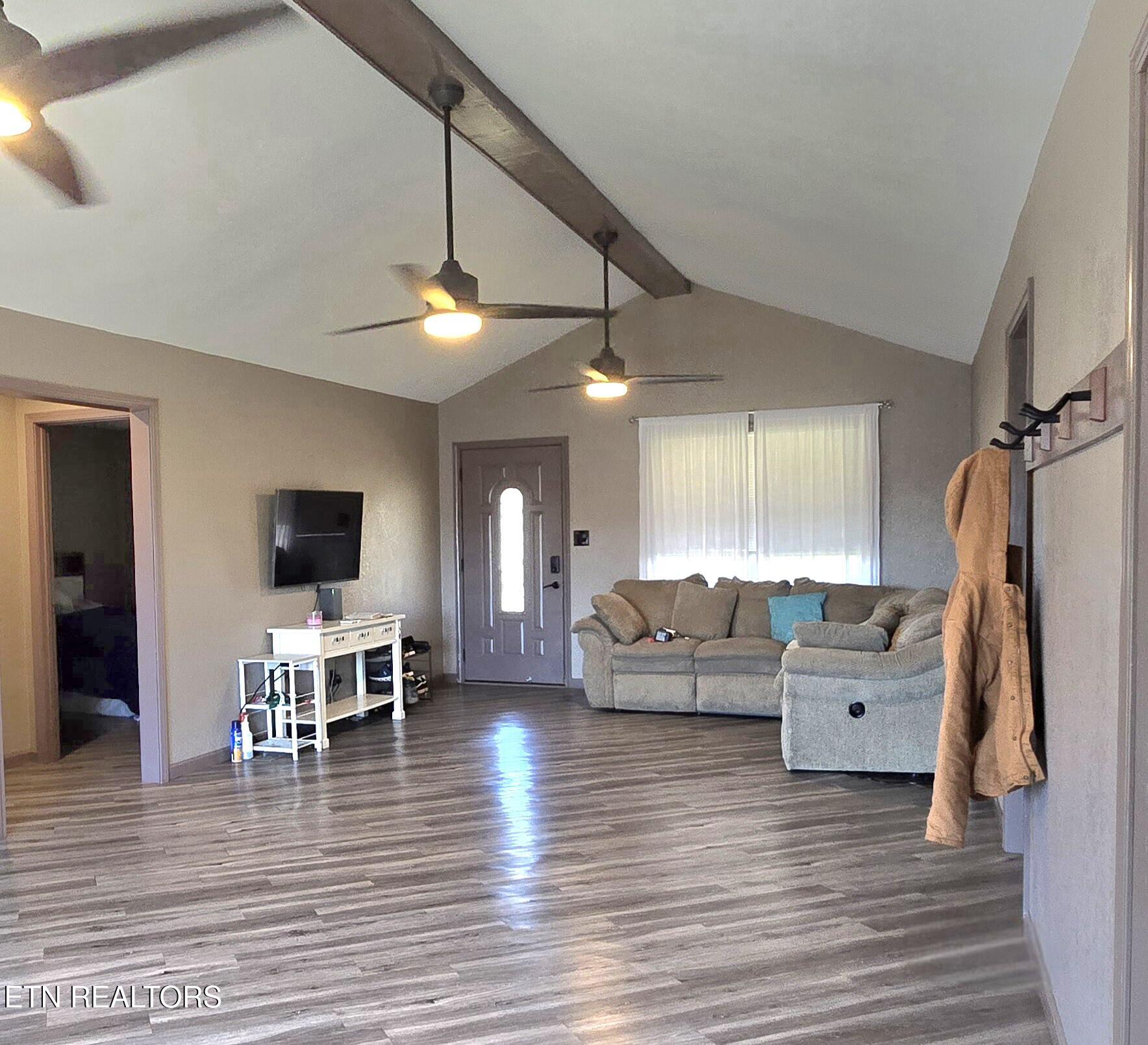 121 Willow Creek Road