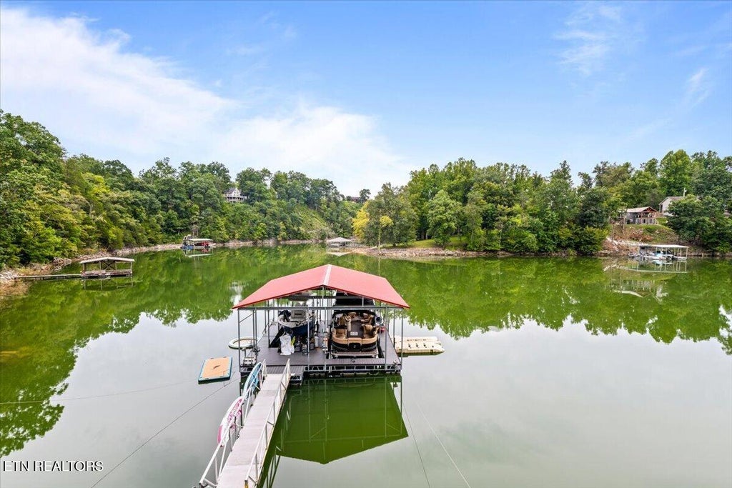 Photo of 112 Bluff Trace, Jacksboro, TN 37757 (MLS # 1353365)