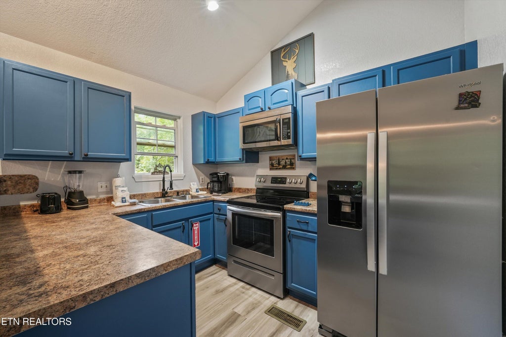 Photo of 516 Proffitt Rd #1, Gatlinburg, TN 37738 (MLS # 1353487)
