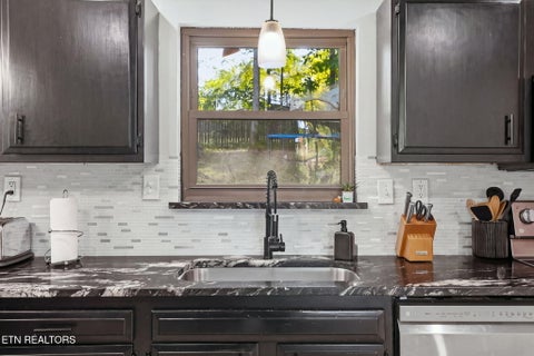 Tiny photo for 1808 E Alpine Drive, Maryville, TN 37804 (MLS # 1359637)
