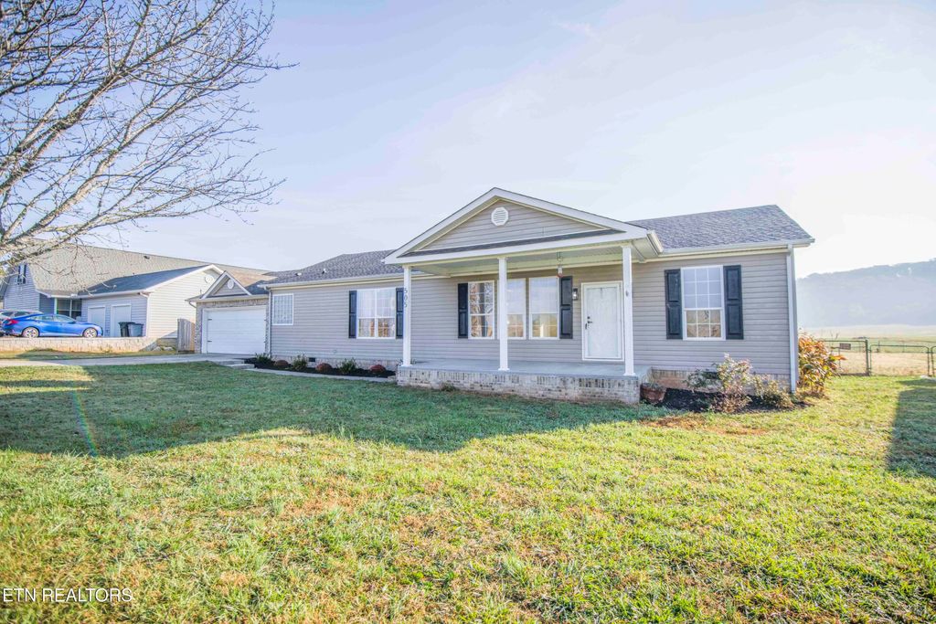 Photo of 505 Head of Creek Rd, Sweetwater, TN 37874 (MLS # 1281089)