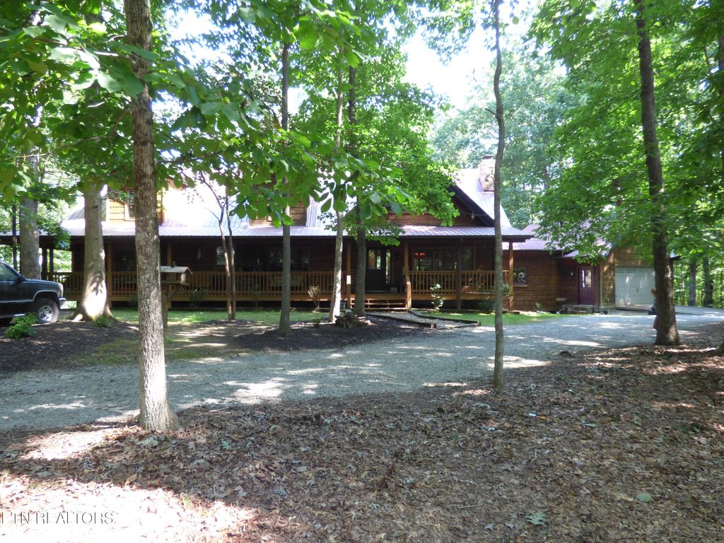 Photo of 458 Pomona Rd, Crossville, TN 38571 (MLS # 1272138)