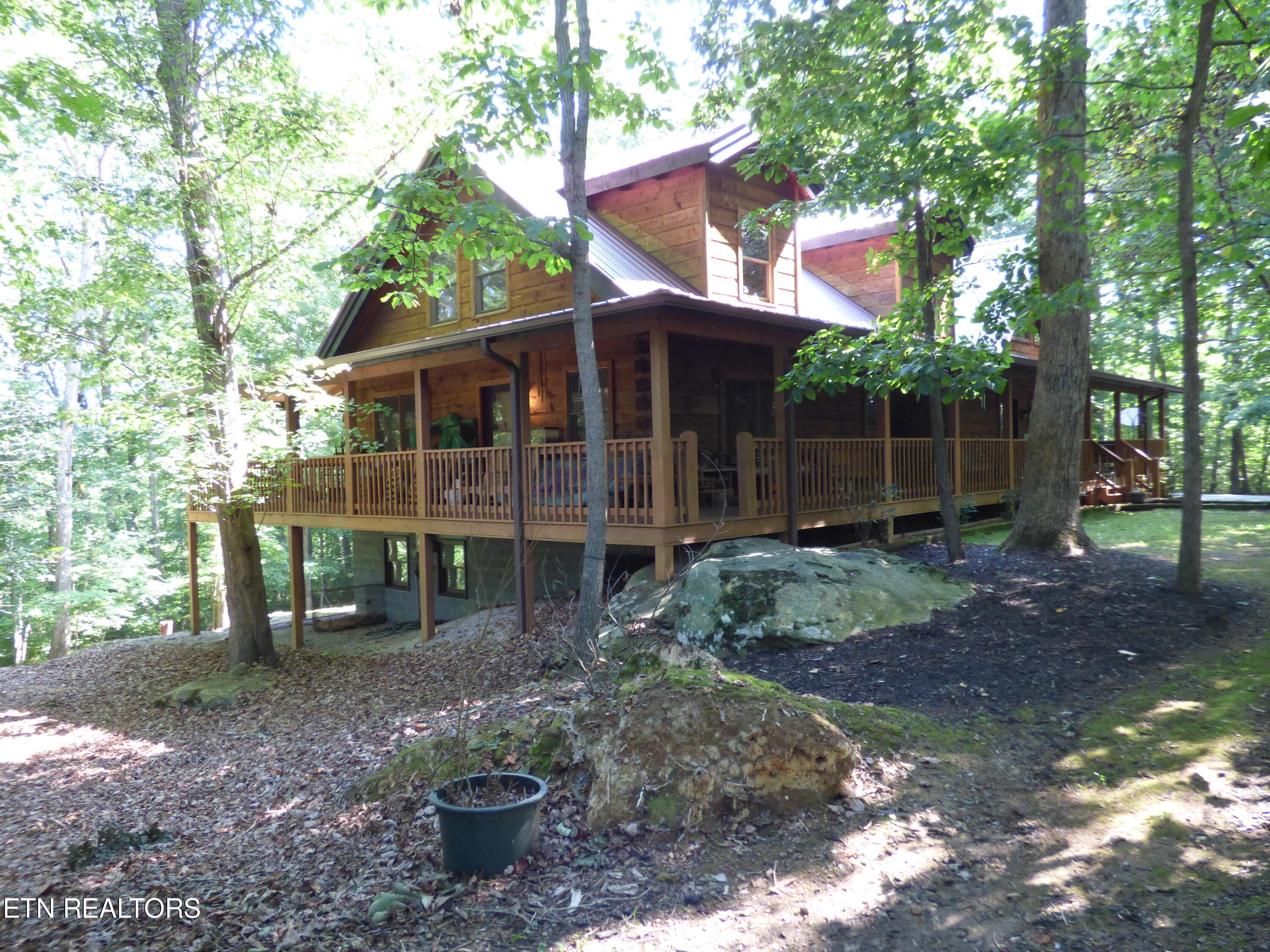 458 Pomona Rd