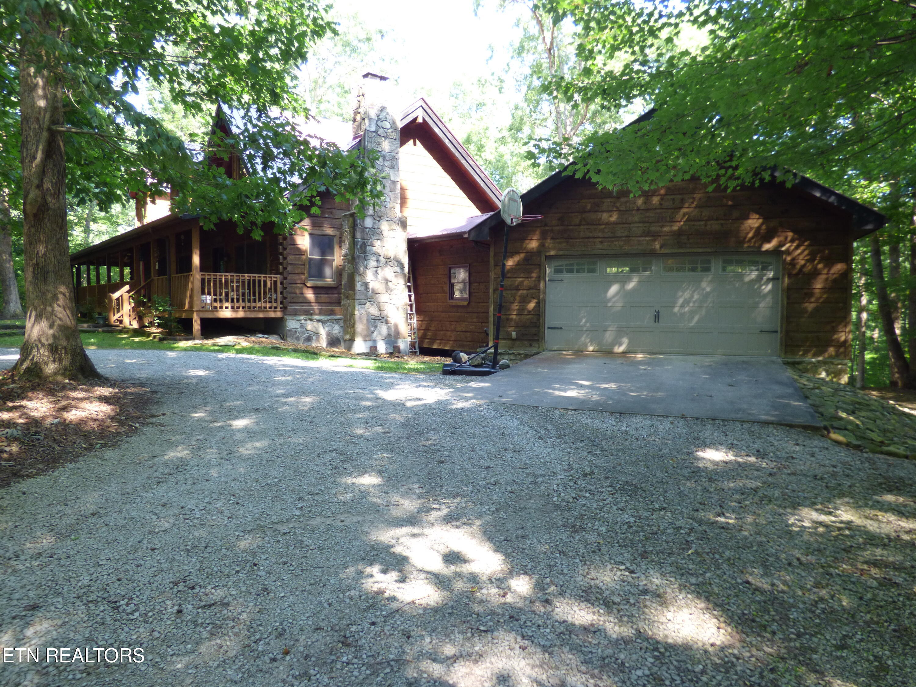 458 Pomona Rd