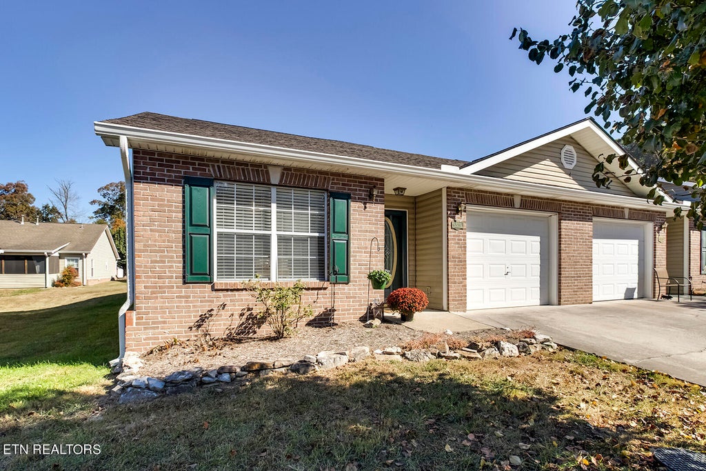 Photo of 6514 Arborcrest Way, Knoxville, TN 37918 (MLS # 1245256)