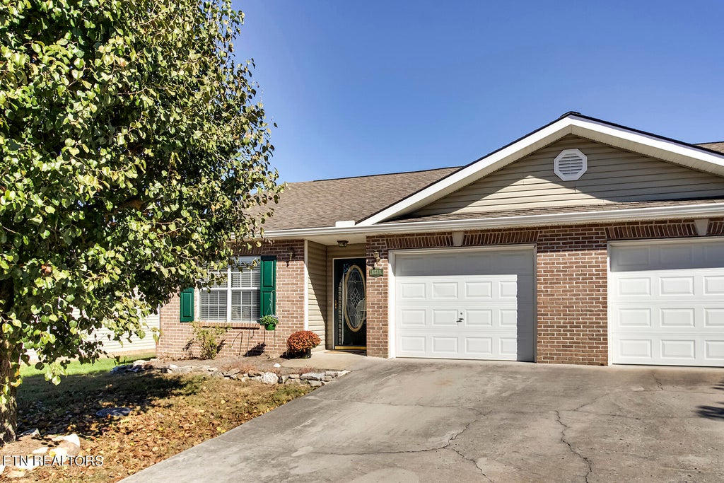 Photo of 6514 Arborcrest Way, Knoxville, TN 37918 (MLS # 1245256)