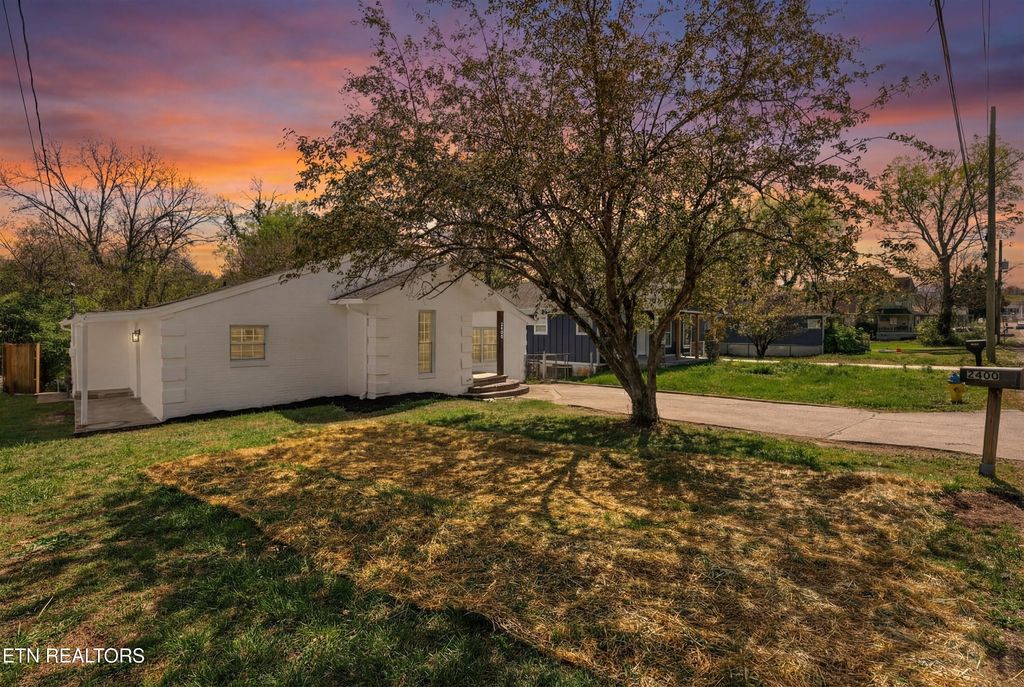 Photo of 2400 Wilson Ave, Knoxville, TN 37915 (MLS # 1335398)