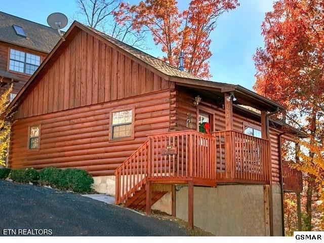 Photo of 1540 Bears Den Way, Sevierville, TN 37862 (MLS # 1354548)