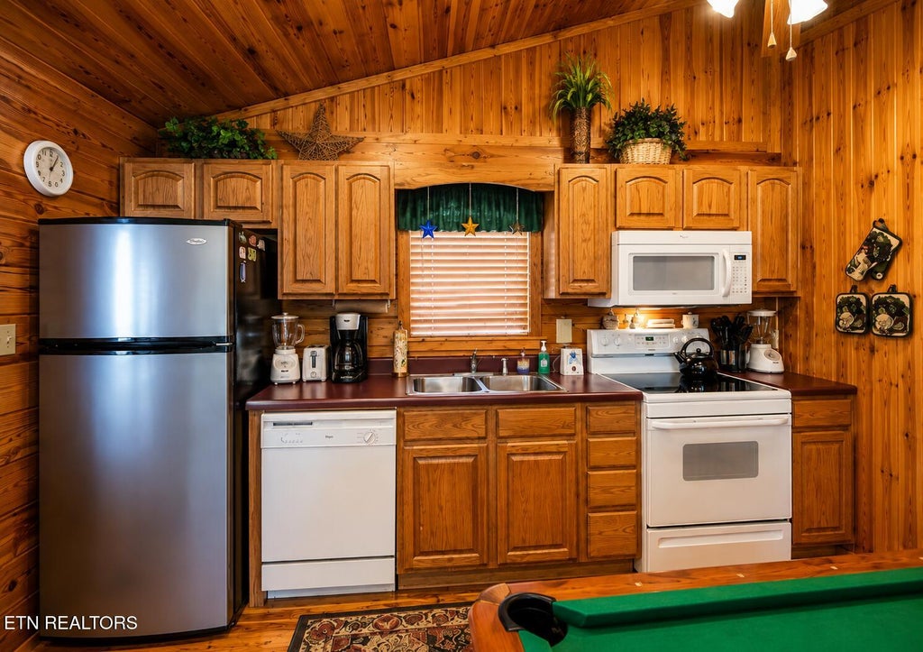Photo of 1540 Bears Den Way, Sevierville, TN 37862 (MLS # 1354548)
