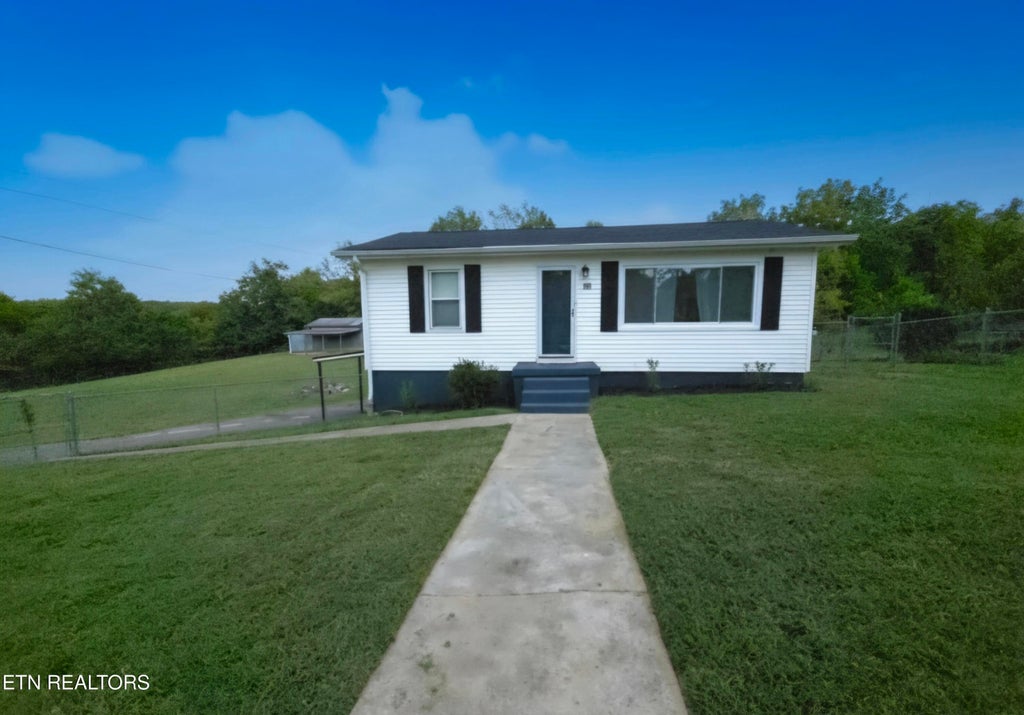 Photo of 308 Cash Rd, Knoxville, TN 37924 (MLS # 1353813)