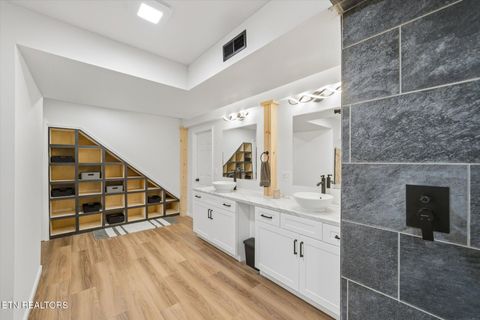 Tiny photo for 160 Lone River Lane, Clinton, TN 37716 (MLS # 1327671)