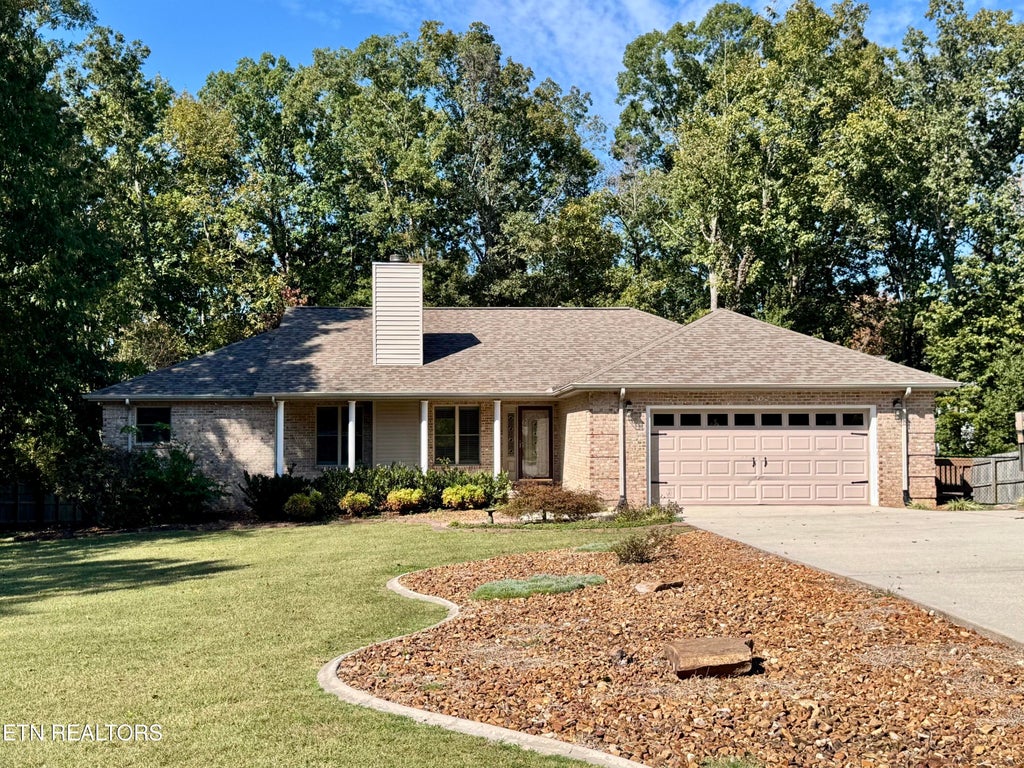 Photo of 302 Sandpiper Loop, Crossville, TN 38555 (MLS # 1358705)