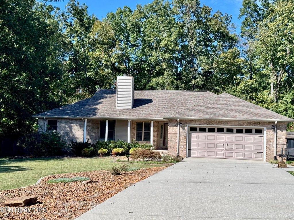 Photo of 302 Sandpiper Loop, Crossville, TN 38555 (MLS # 1358705)