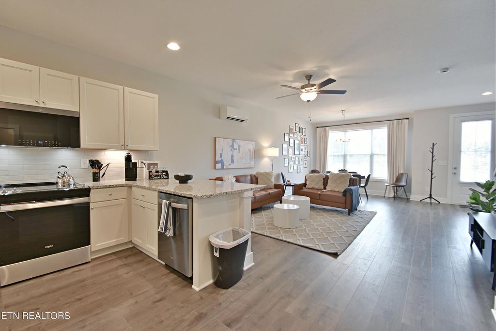 Photo of 1414 Island Home Ave, Knoxville, TN 37920 (MLS # 1318469)