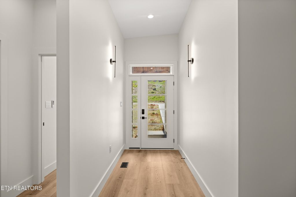 Photo of 2335 Rock Gardens Drive, Sevierville, TN 37876 (MLS # 1332648)