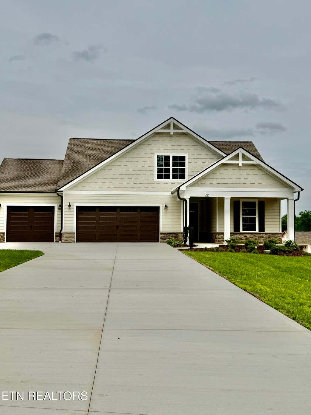 Photo of 216 River Birch Drive, Lenoir City, TN 37771 (MLS # 1339576)