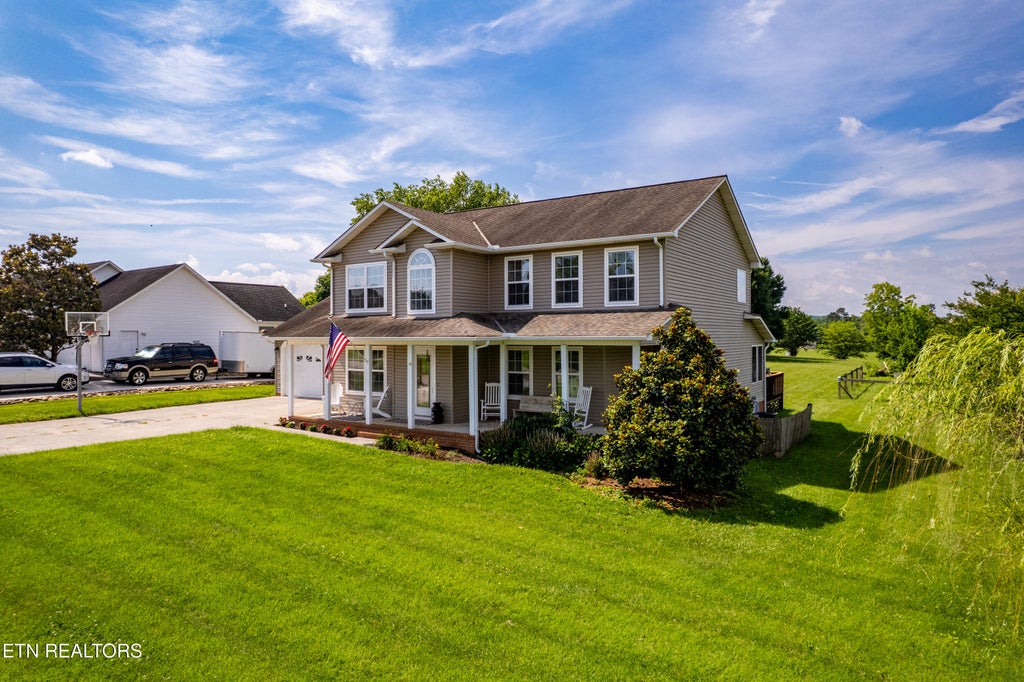 Photo of 2837 Rhett Butler Drive, Louisville, TN 37777 (MLS # 1344630)